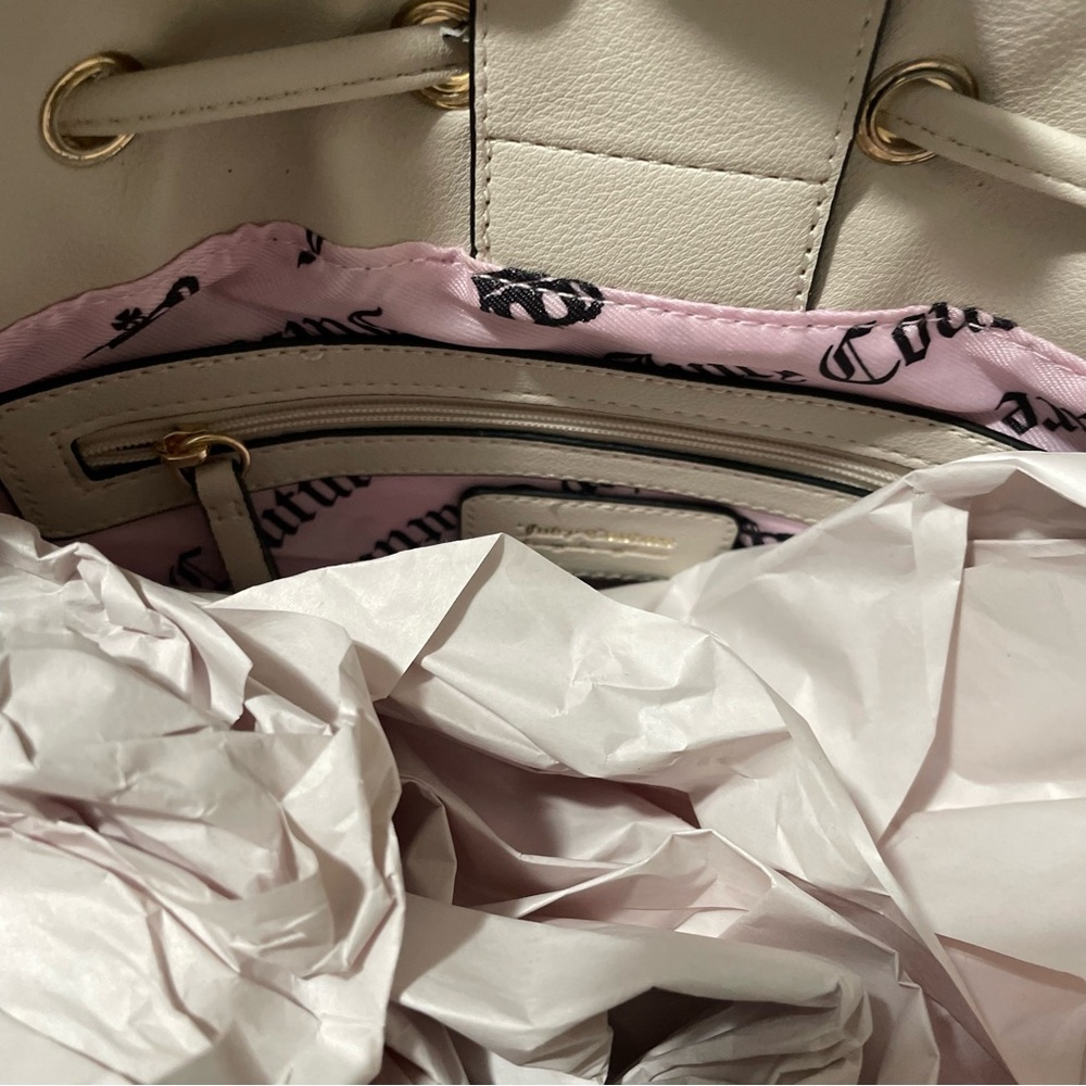 Juicy Couture - Picture 4 of 9